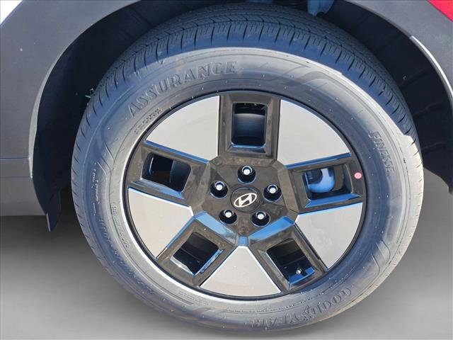 New 2026 Hyundai Santa Fe SE image 11