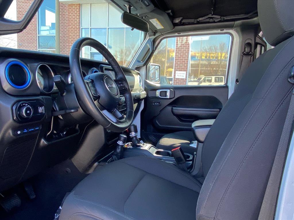 Used 2023 Jeep Wrangler Unlimited w/ Cold Weather Group image 12