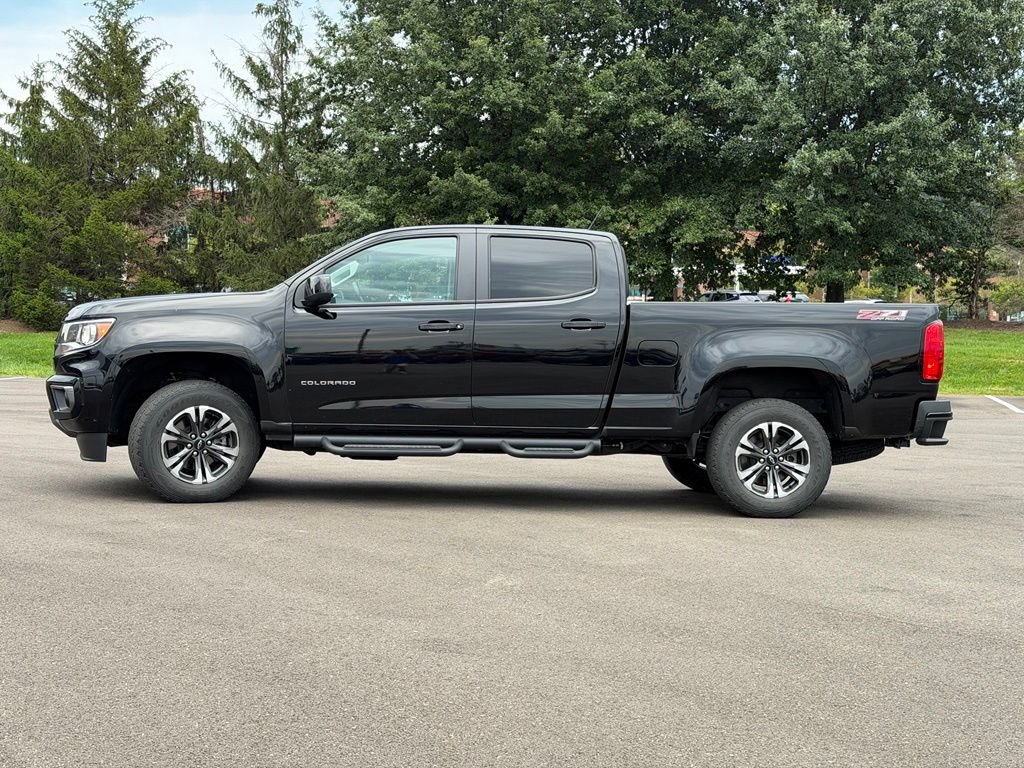 Used 2022 Chevrolet Colorado Z71 AWD/4WD image 3