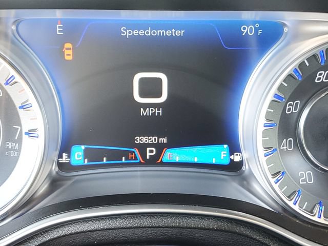 Used 2023 Chrysler 300 Touring w/ Sport Appearance Package RWD image 15