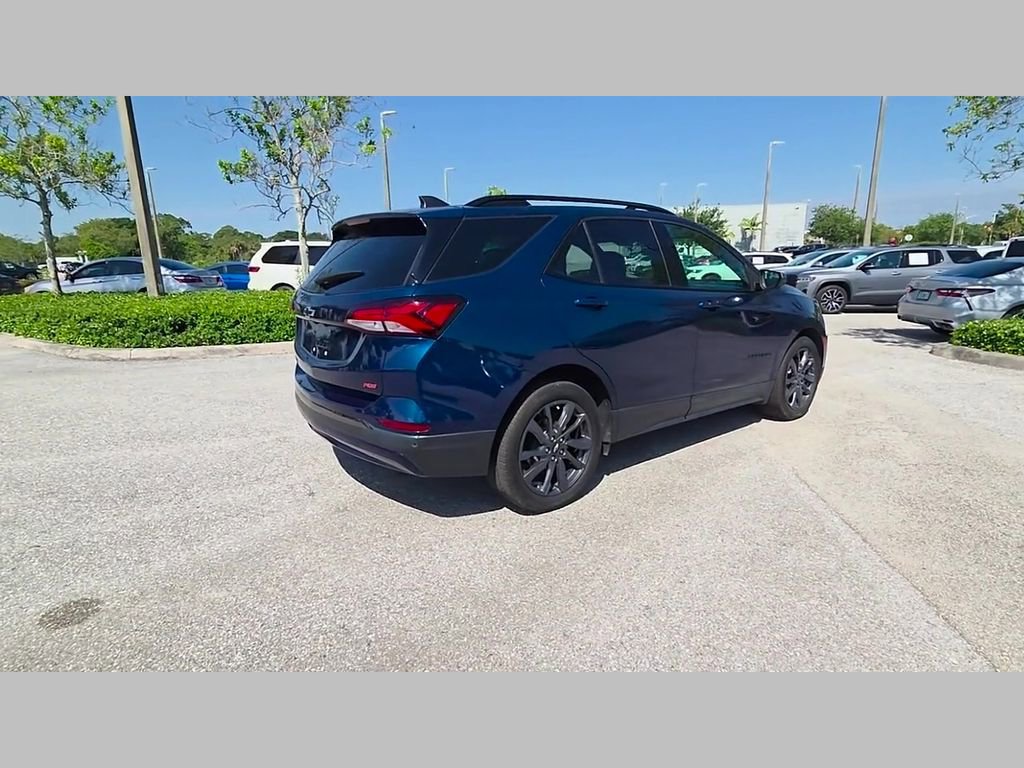 Used 2022 Chevrolet Equinox RS FWD image 38
