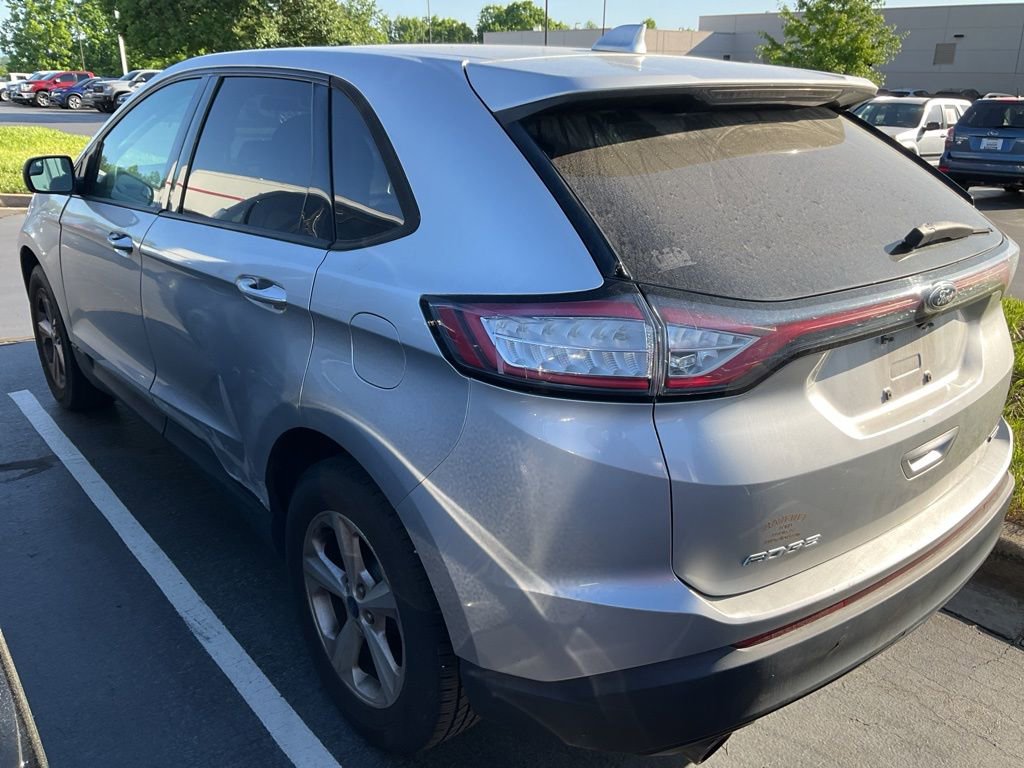 Used 2017 Ford Edge SE image 7
