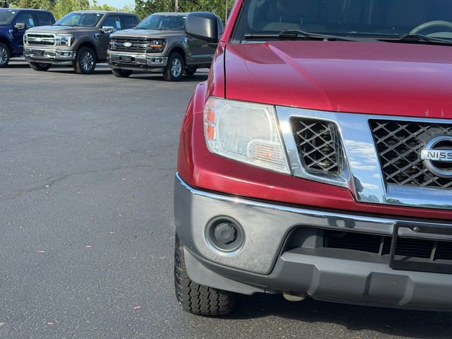 Used 2009 Nissan Frontier SE w/ SE Value Truck Pkg AWD/4WD image 8