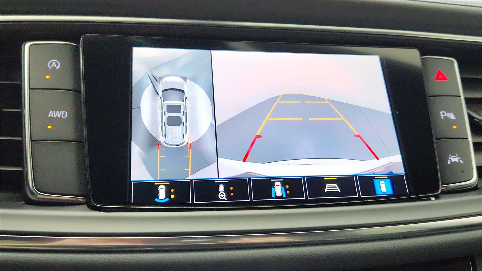 Used 2024 Buick Enclave Premium image 41