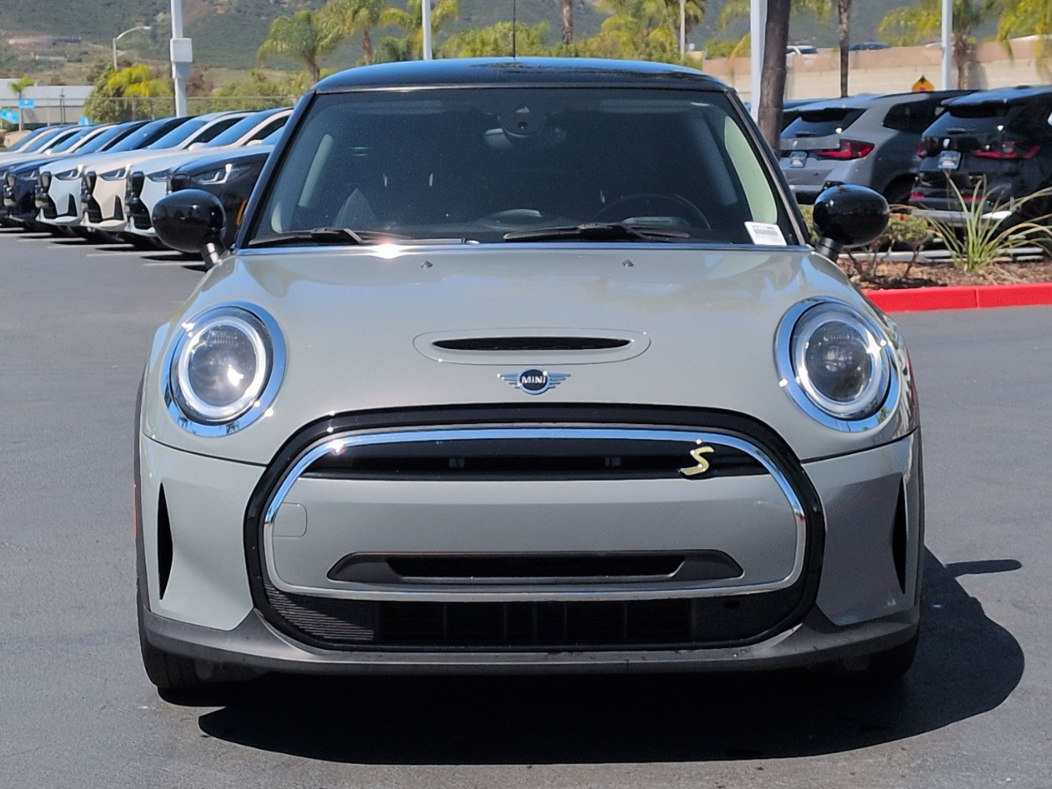 Used 2022 MINI Cooper SE FWD image 3