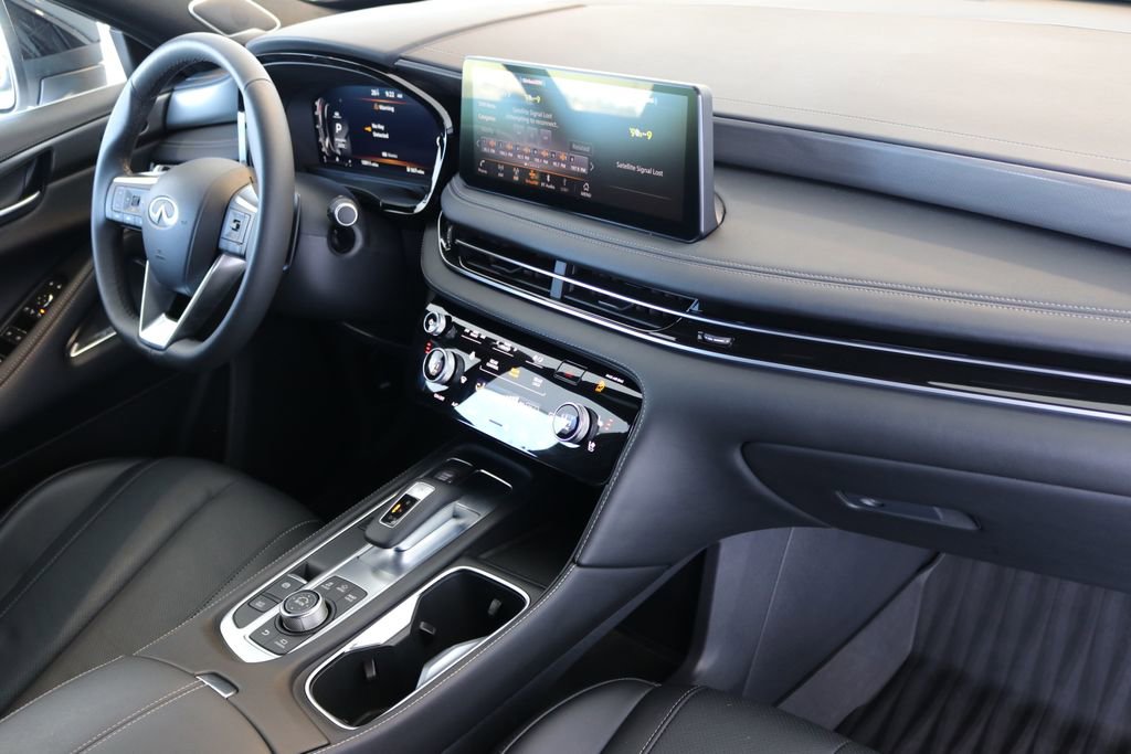 Certified 2025 INFINITI QX60 Luxe w/ Black Edition image 47