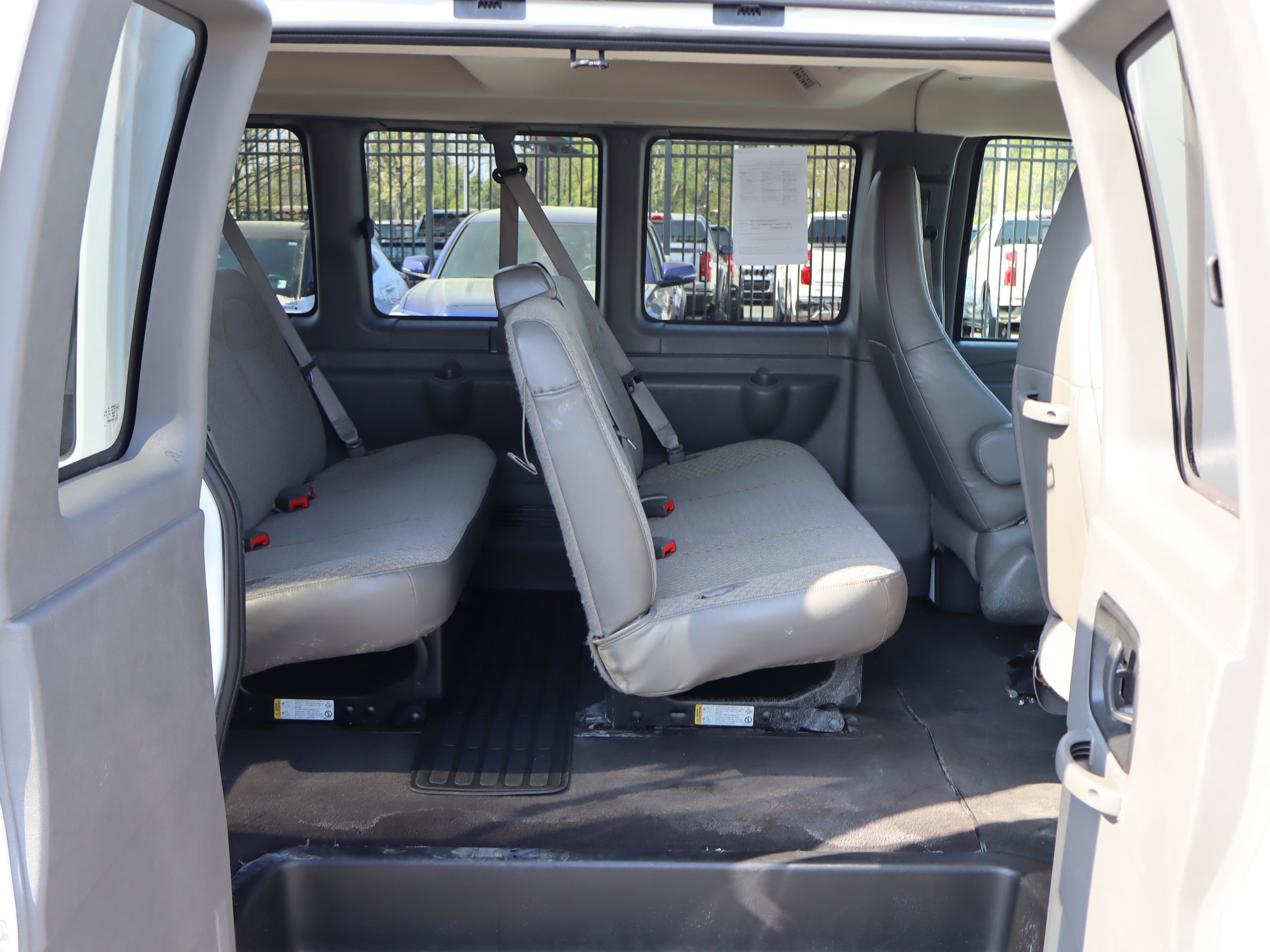 Used 2024 Chevrolet Express 3500 LT w/ LT Preferred Equipment Group image 29