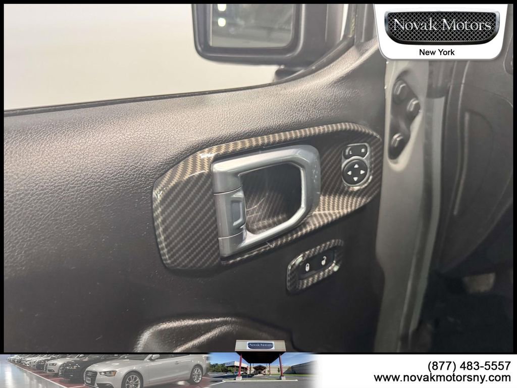 Used 2021 Jeep Wrangler Sport AWD/4WD image 13
