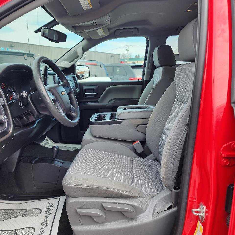 Used 2018 Chevrolet Silverado 1500 Custom w/ Custom Value Package AWD/4WD image 14