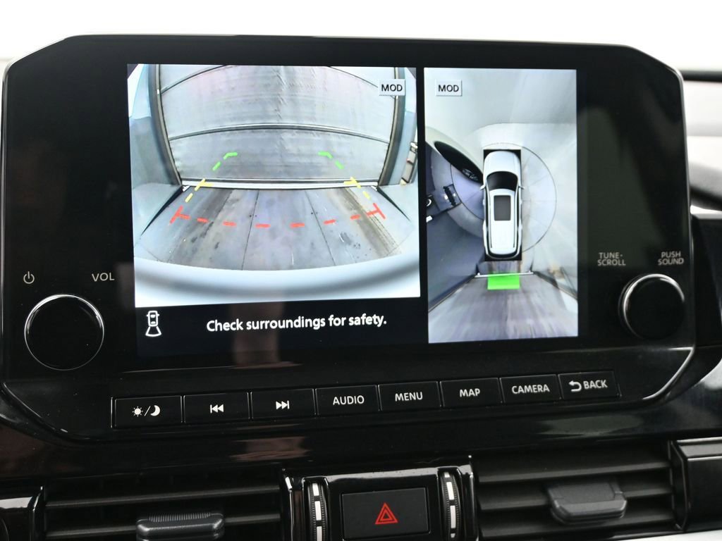 Used 2024 Nissan Pathfinder SL image 20