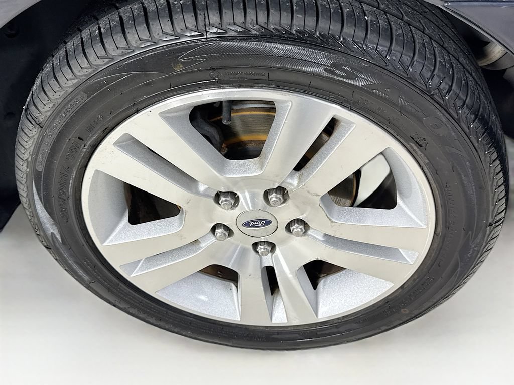 Used 2009 Ford Fusion SEL FWD image 33