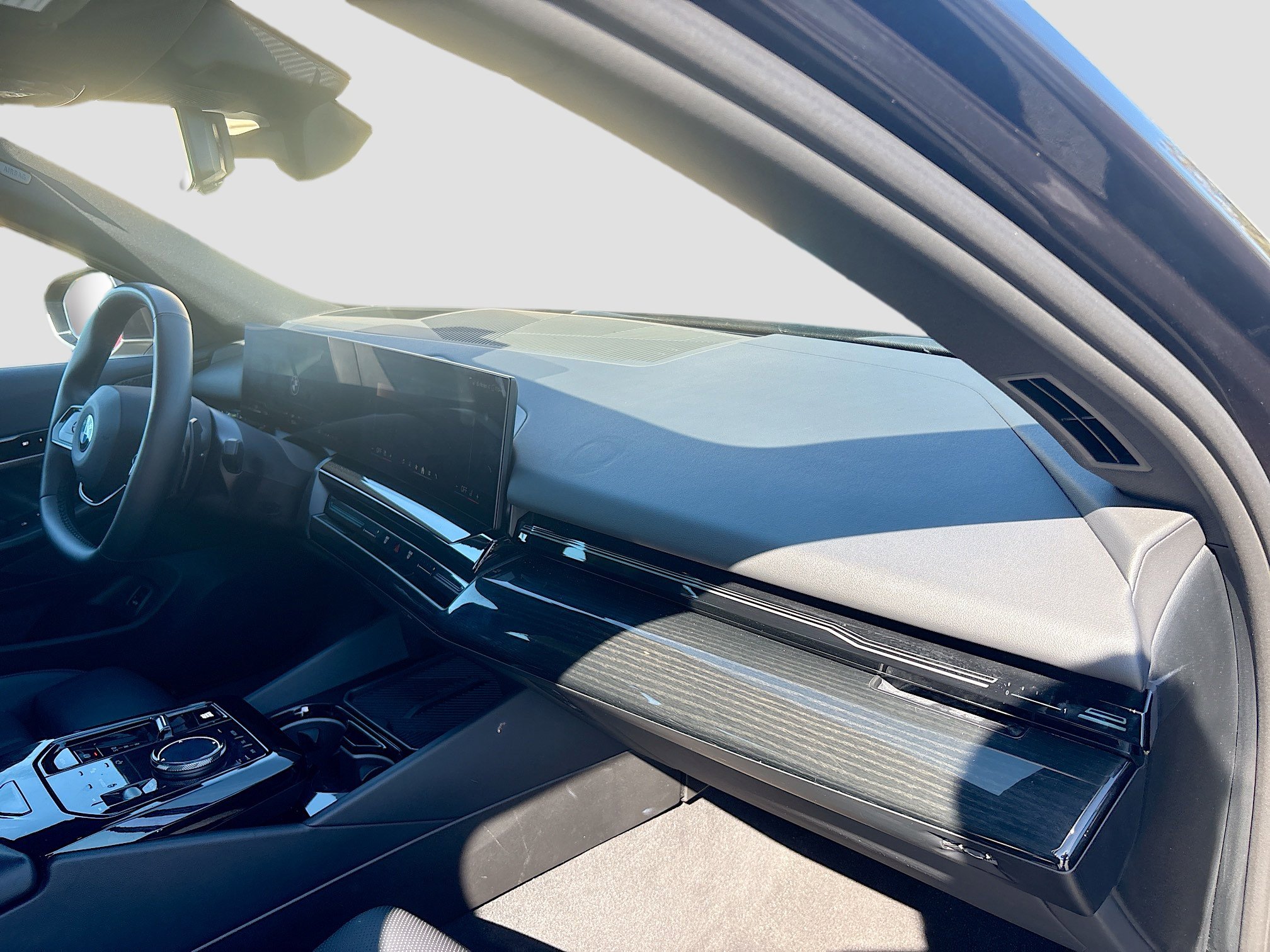 Used 2025 BMW 530i image 15