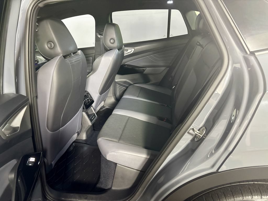 Certified 2023 Volkswagen ID.4 Pro S AWD/4WD image 22