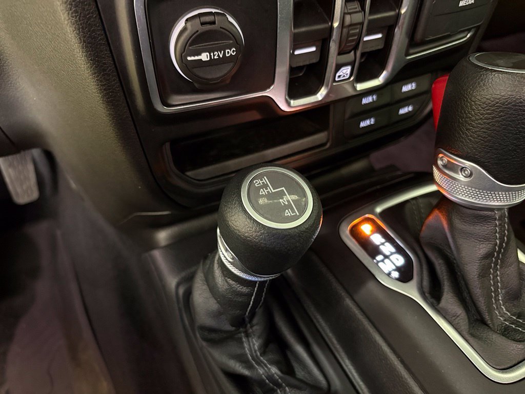 Used 2024 Jeep Wrangler Unlimited Sport AWD/4WD image 28