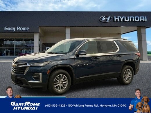 Used 2023 Chevrolet Traverse LT