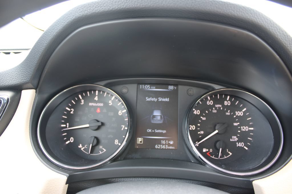 Used 2017 Nissan Rogue S FWD image 31