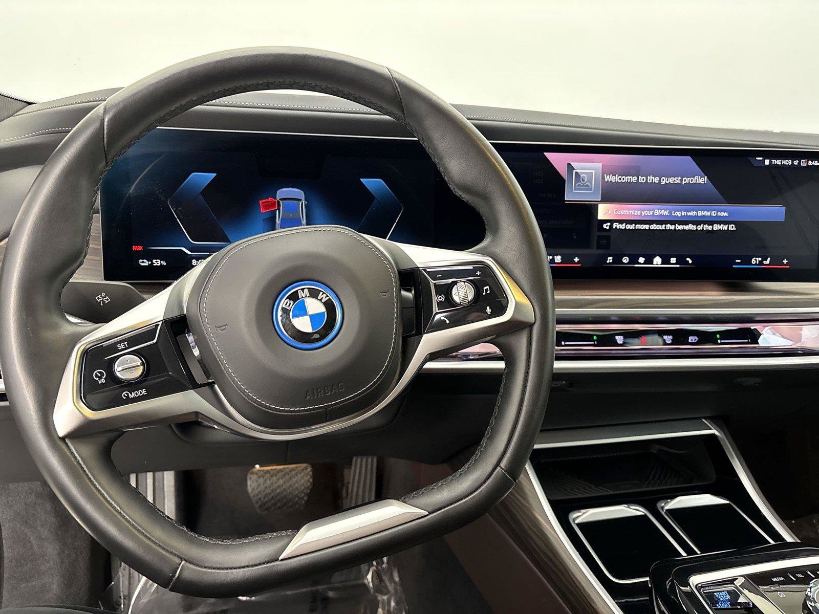 Used 2023 BMW i7 xDrive60 AWD/4WD image 22