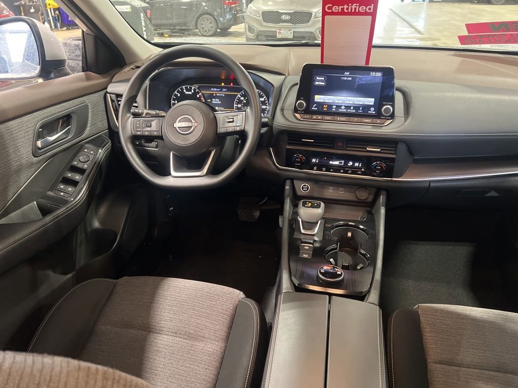 Certified 2023 Nissan Rogue SV image 17