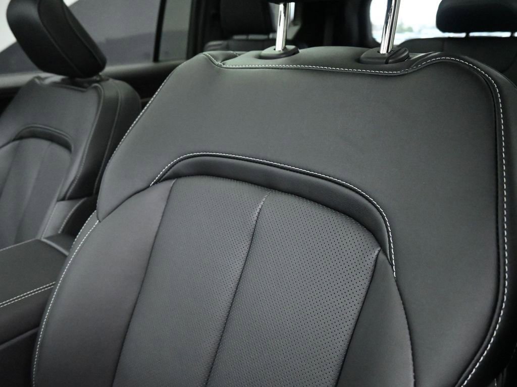 New 2026 Jeep Grand Cherokee L Limited image 14