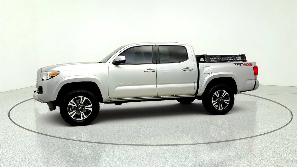 Used 2016 Toyota Tacoma TRD Sport w/ Towing Package AWD/4WD image 8