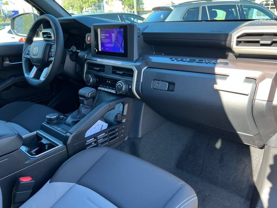 New 2026 Toyota Tacoma TRD Off-Road AWD/4WD image 18