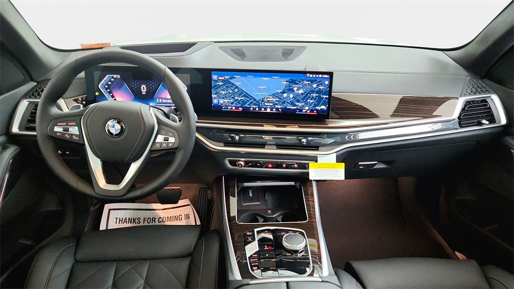 Used 2024 BMW X5 xDrive40i w/ Parking Assistance Package image 16