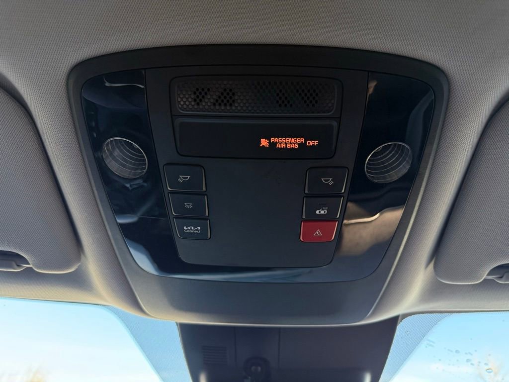 Certified 2023 Kia Carnival SX image 24