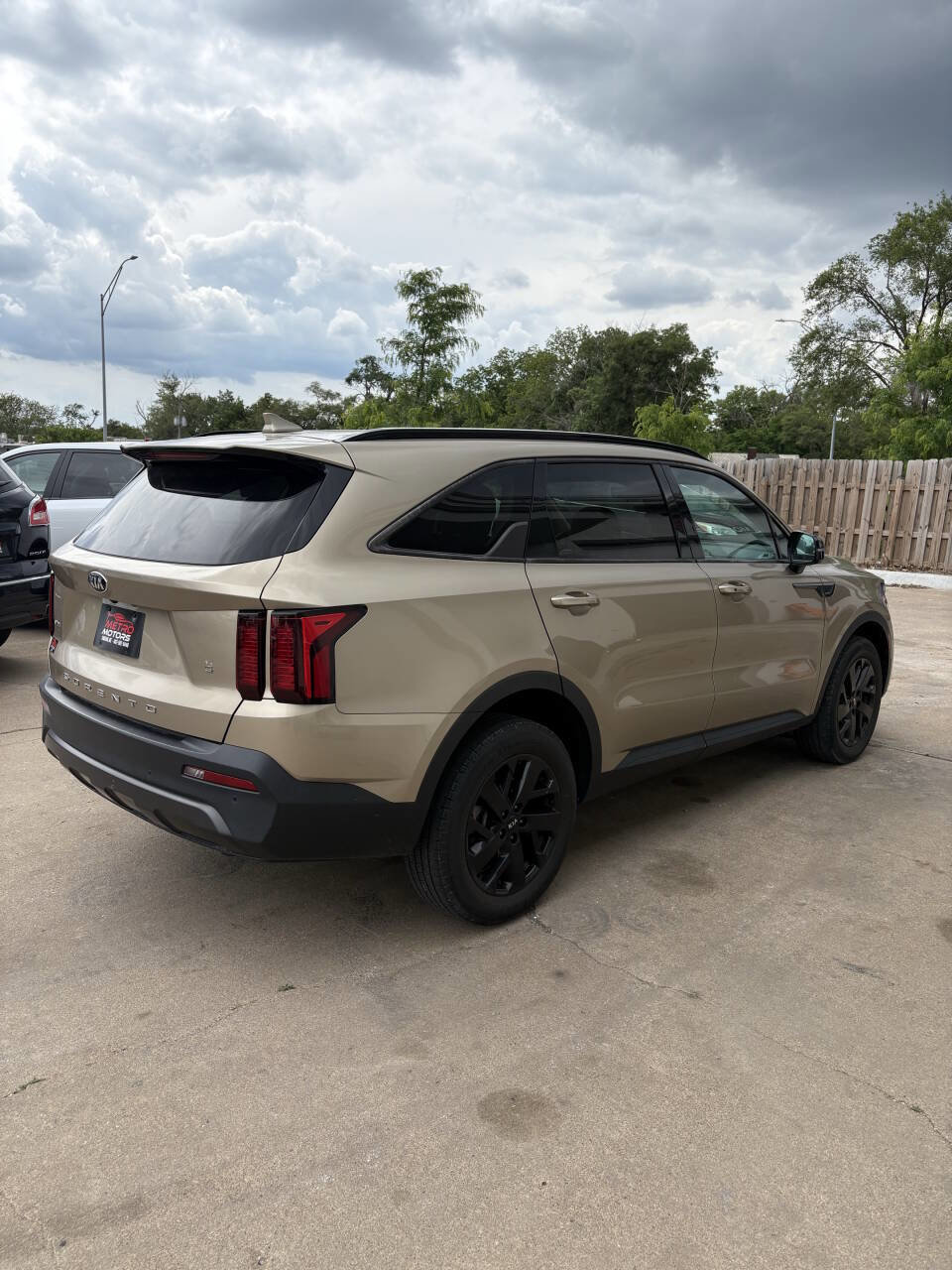 Used 2021 Kia Sorento S image 3