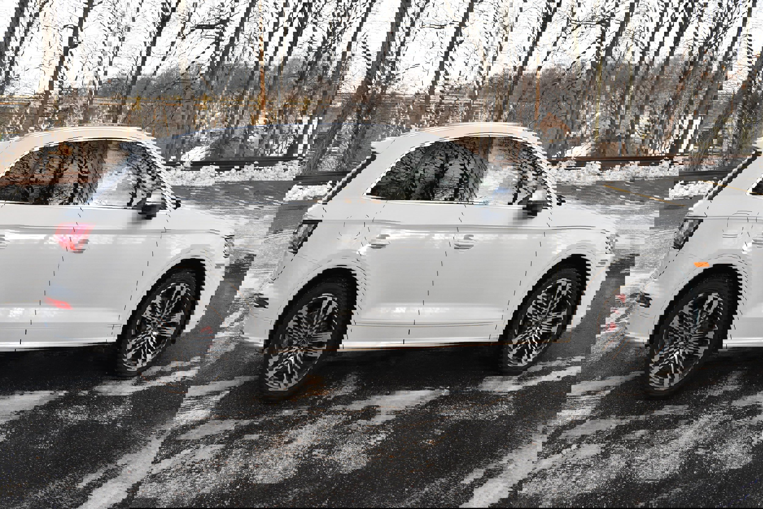 Used 2020 Audi SQ5 Premium Plus w/ Premium Plus Package image 8