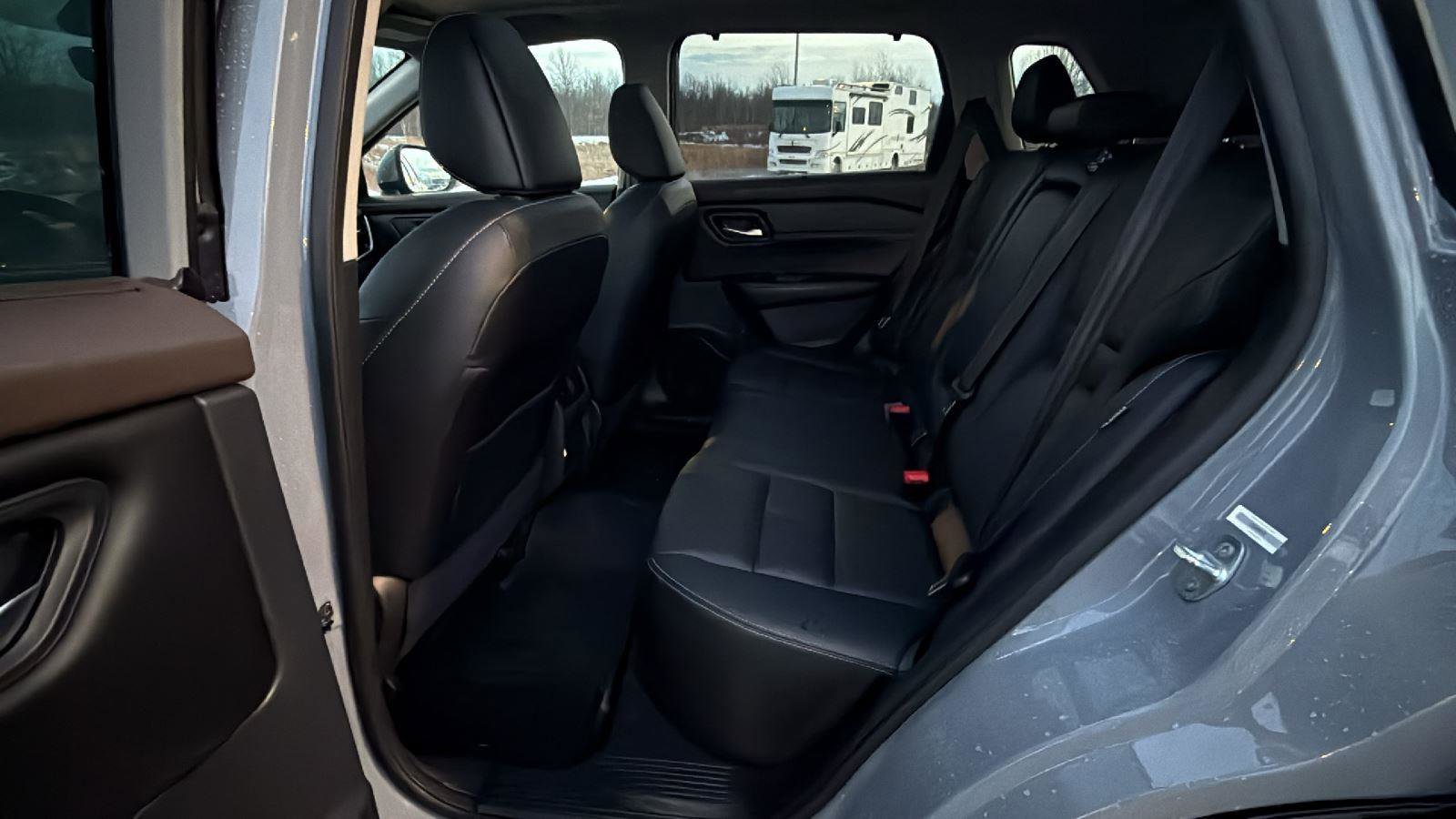 Used 2022 Nissan Rogue SL w/ SL Premium Package image 23