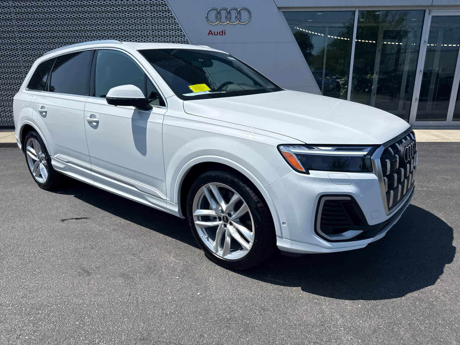 New 2025 Audi Q7 3.0T Premium Plus image 2