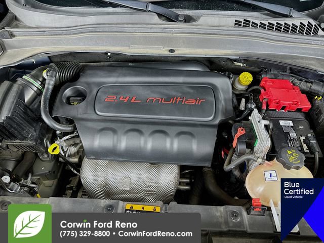 Used 2019 Jeep Renegade Latitude AWD/4WD image 30