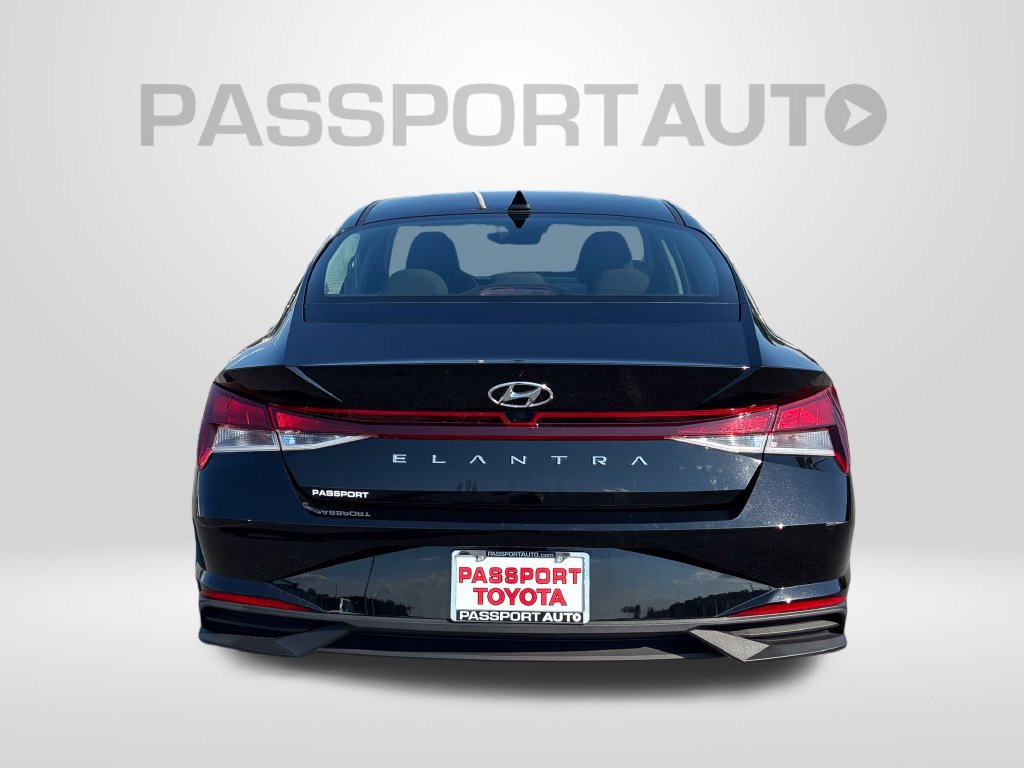 Used 2023 Hyundai Elantra SEL w/ Convenience Package FWD image 7