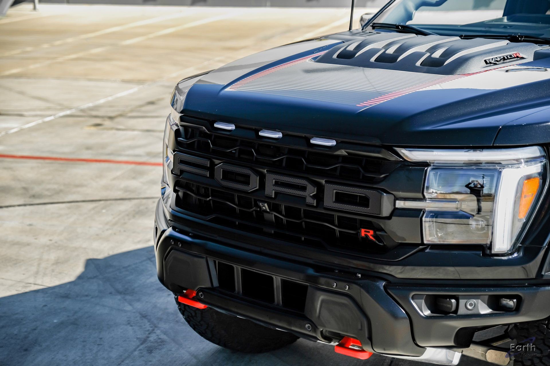 Used 2025 Ford F150 Raptor w/ Equipment Group 803A Raptor R AWD/4WD image 28