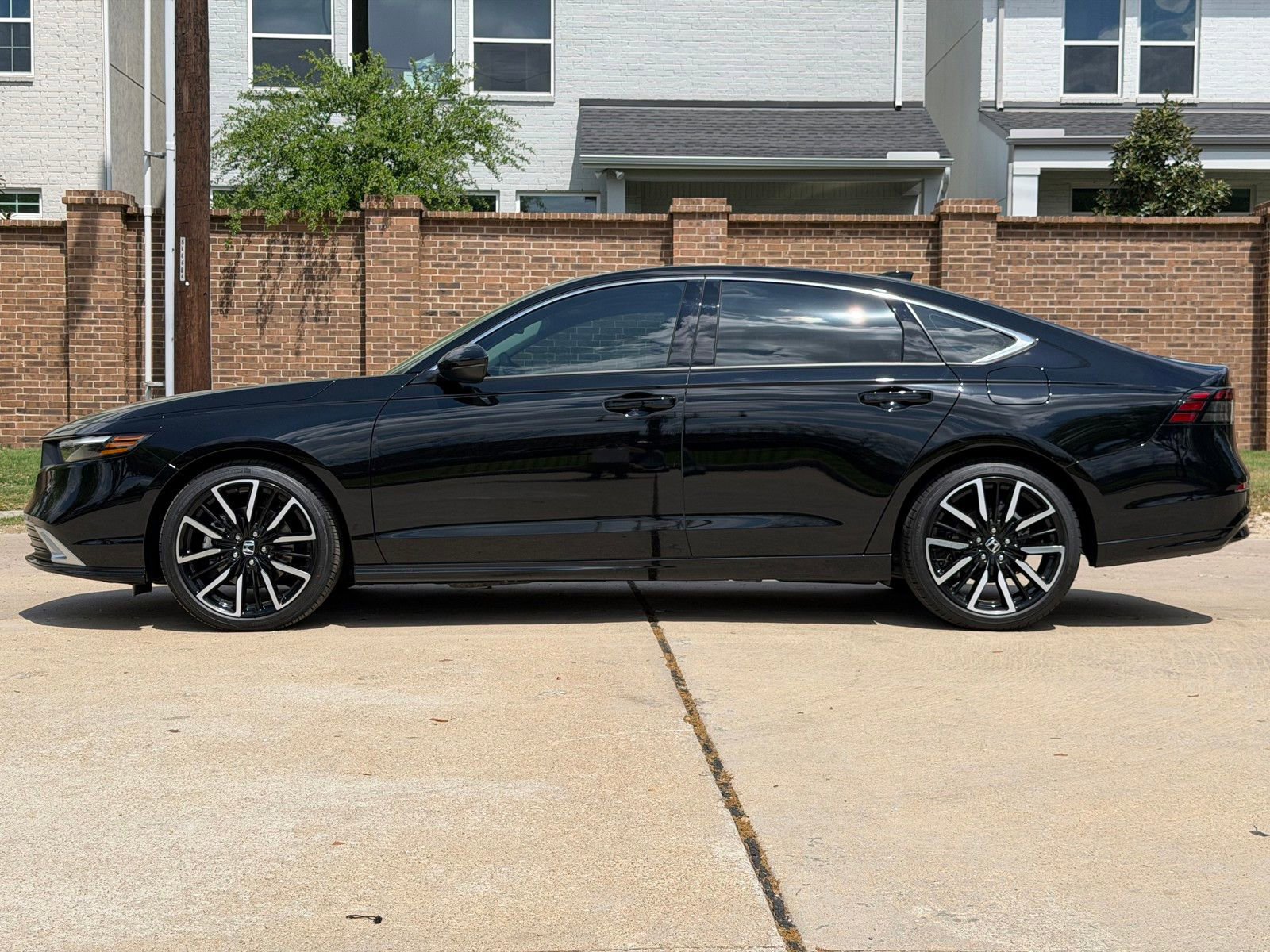 Used 2025 Honda Accord Touring image 12