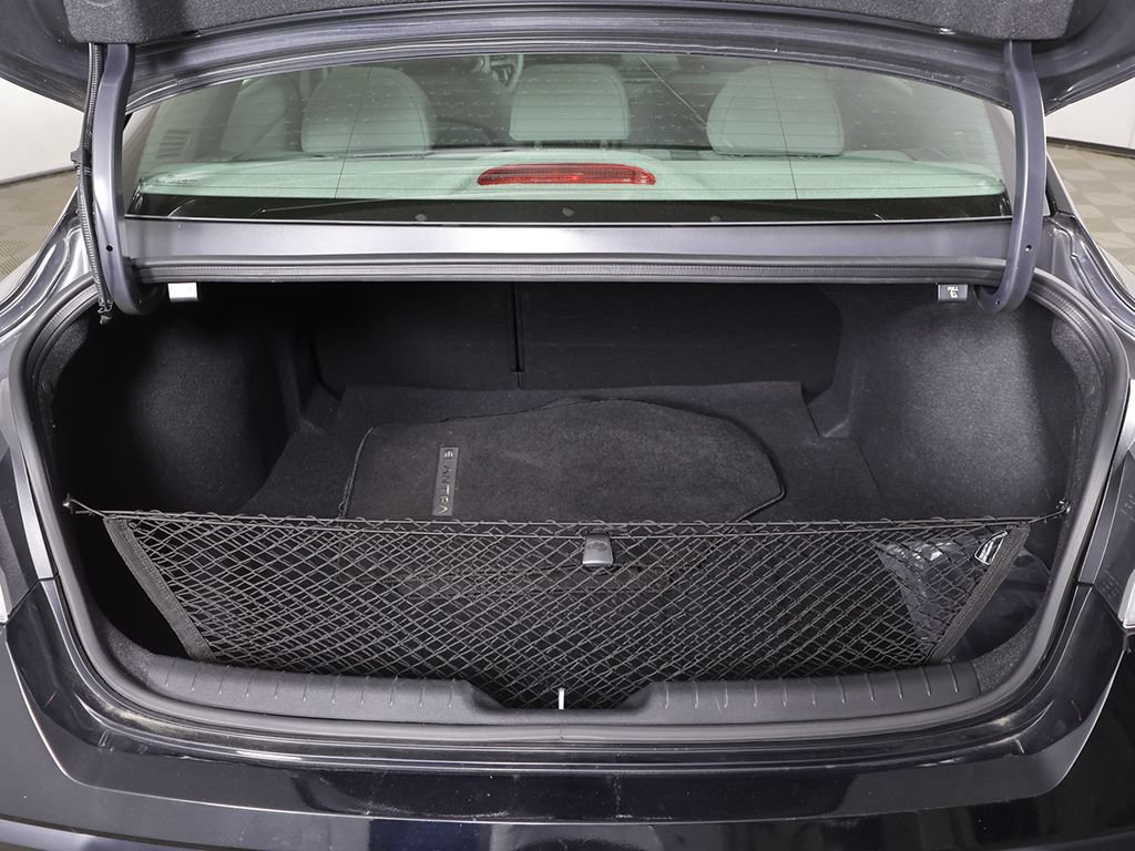 Used 2024 Hyundai Elantra SEL w/ Convenience Package FWD image 18