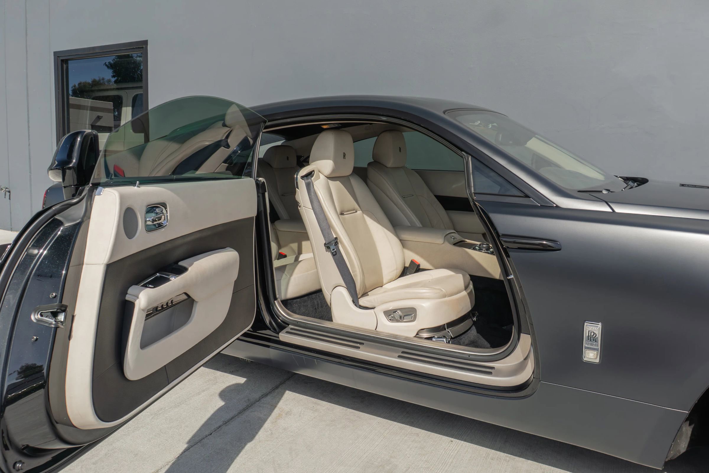 Used 2016 Rolls-Royce Wraith RWD image 62