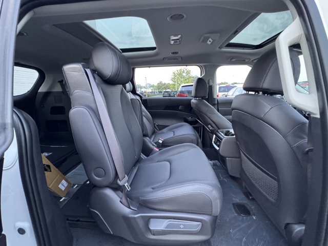 New 2026 Kia Carnival SX Prestige image 17