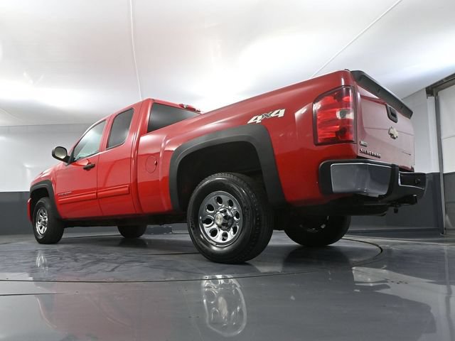 Used 2011 Chevrolet Silverado 1500 LS AWD/4WD image 38
