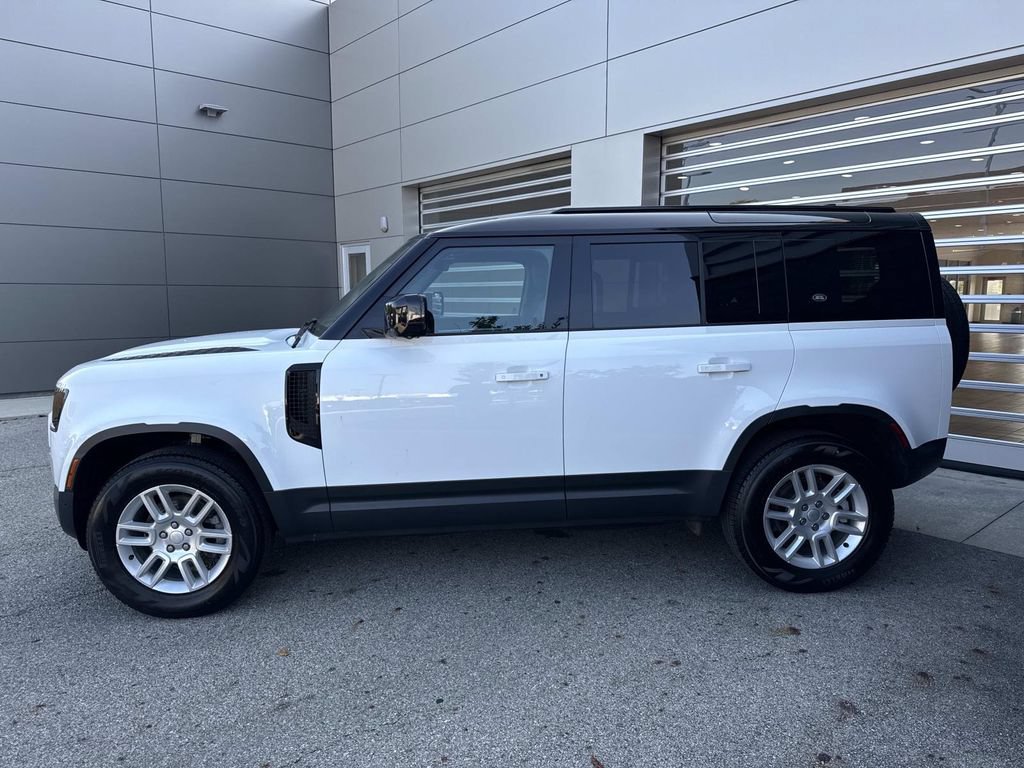 Certified 2023 Land Rover Defender 110 S AWD/4WD image 4