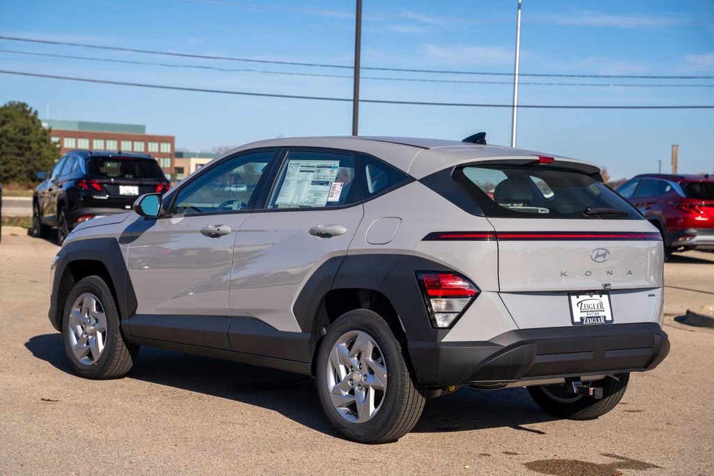 New 2026 Hyundai Kona SE image 5