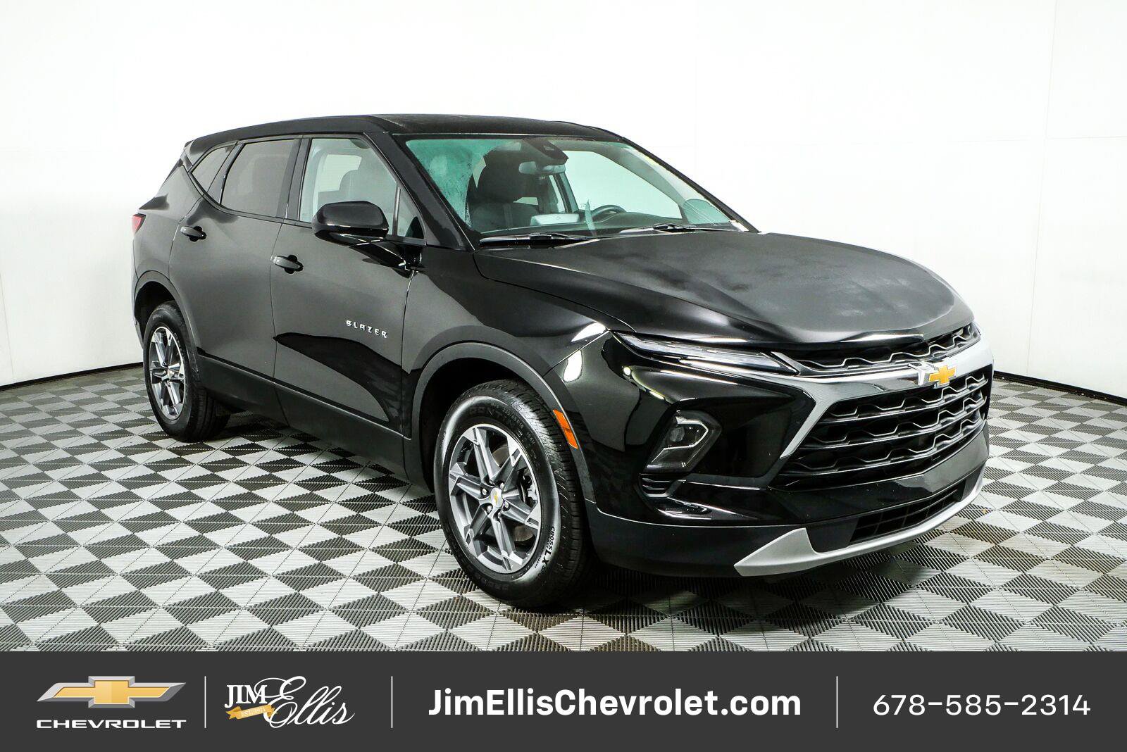 Certified 2025 Chevrolet Blazer LT AWD/4WD image 1