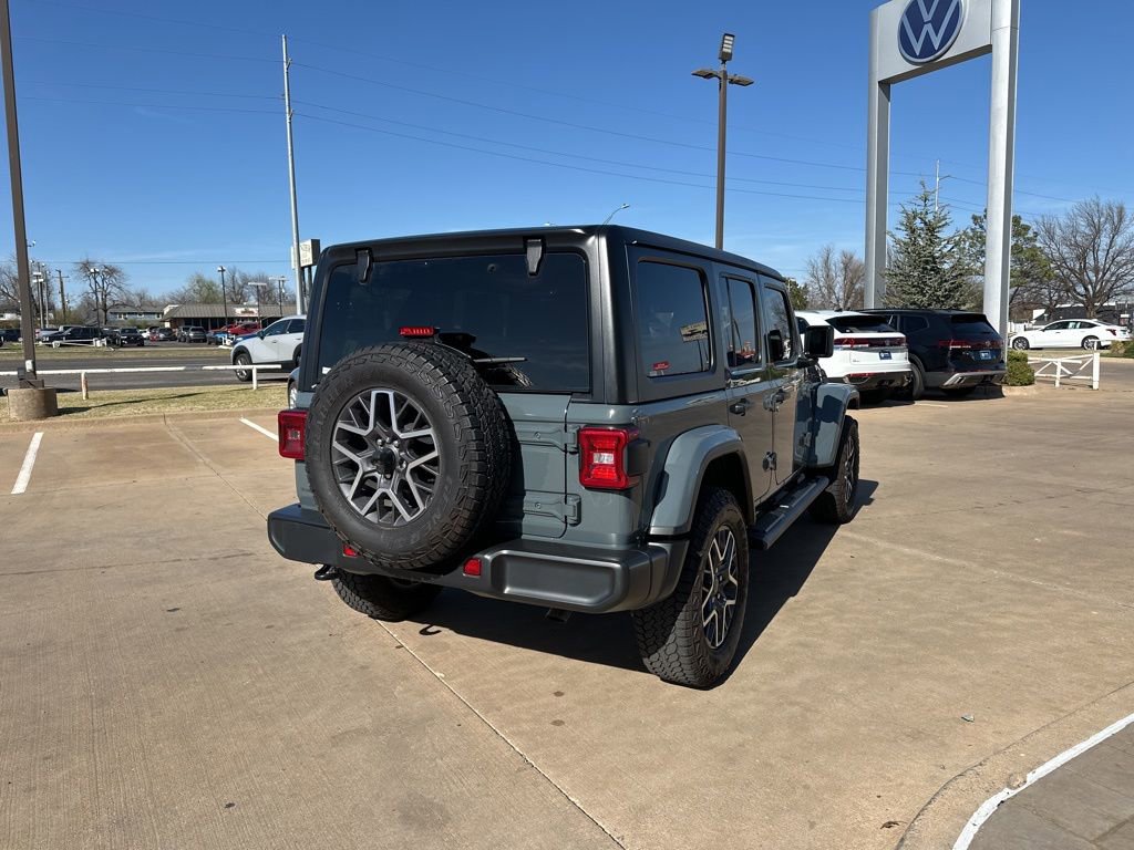 Used 2024 Jeep Wrangler Sahara AWD/4WD image 5