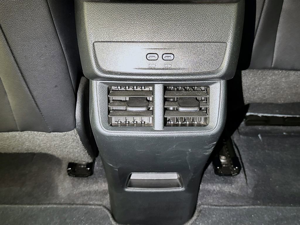 Used 2025 Chevrolet Equinox LT w/ Convenience Package II image 23