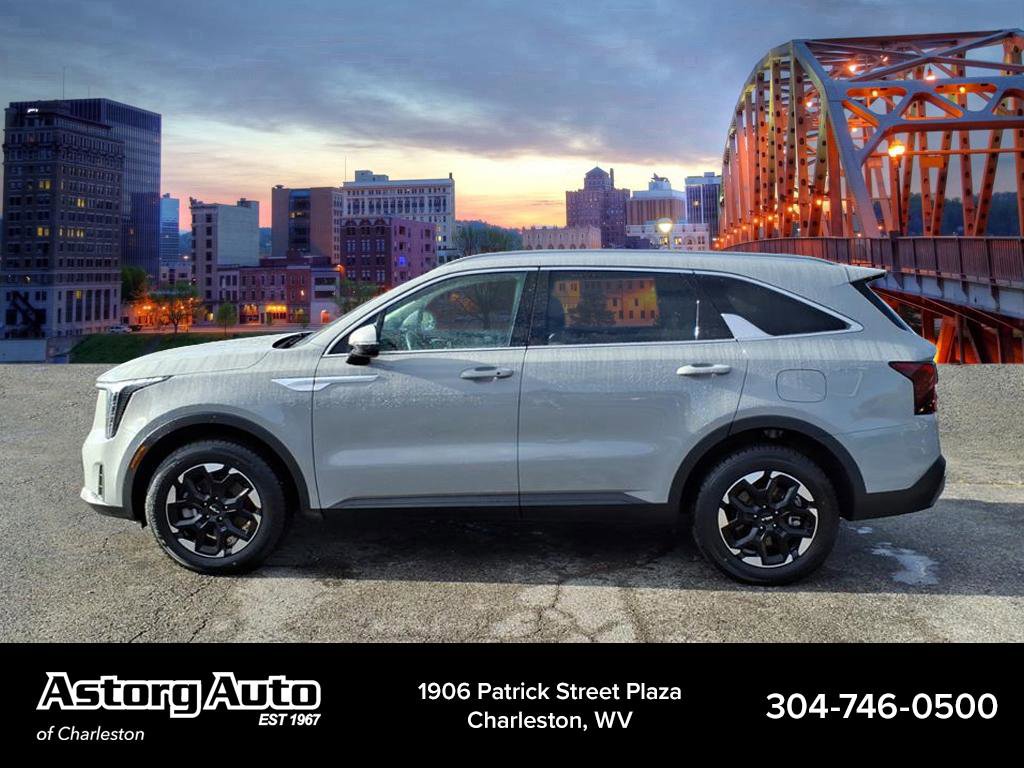 Used 2024 Kia Sorento S w/ Panoramic Sunroof Package image 6