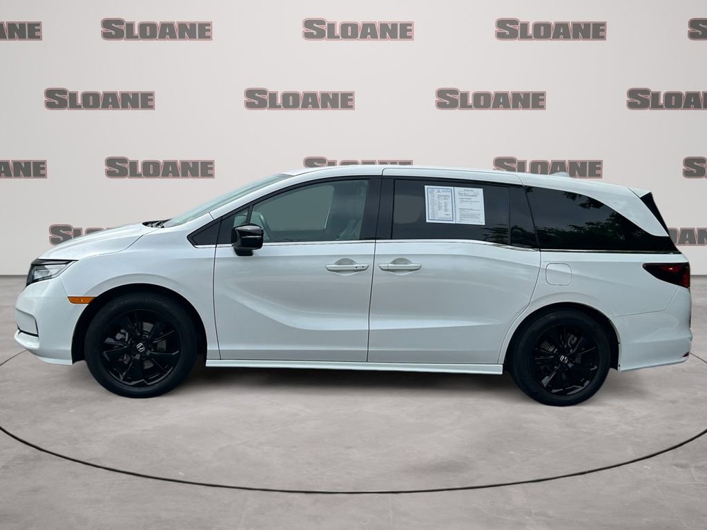 Certified 2024 Honda Odyssey Sport image 2