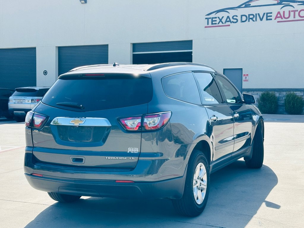 Used 2013 Chevrolet Traverse LS FWD image 7