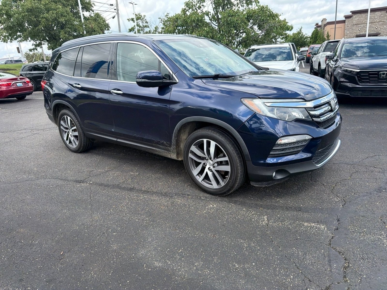 Used 2018 Honda Pilot Elite image 16