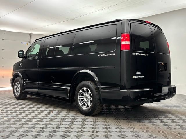Used 2020 Chevrolet Express 2500 w/ Enhanced Convenience Package image 13