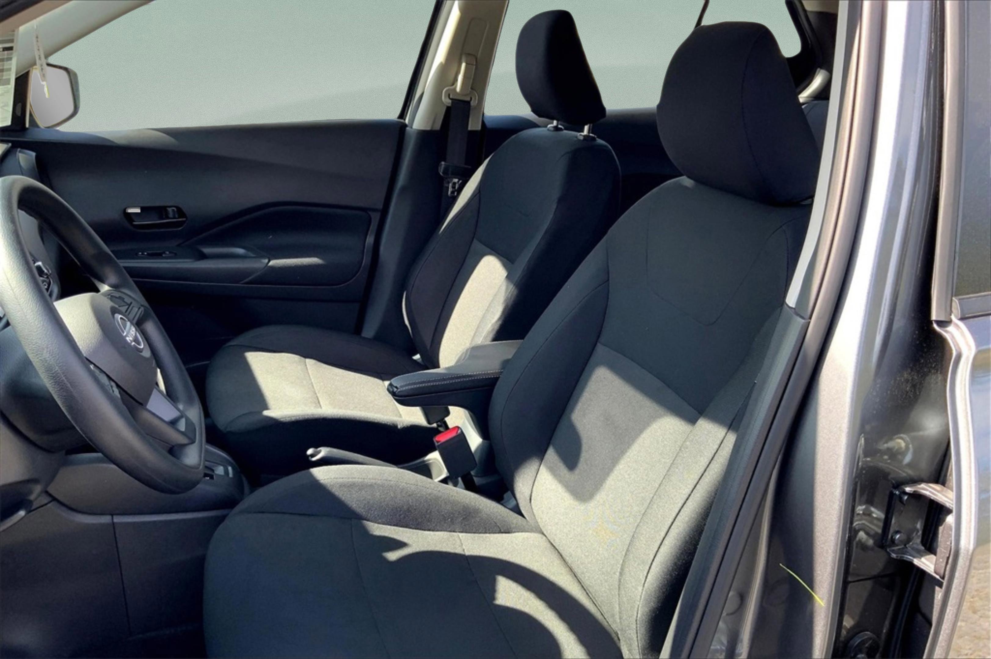 New 2025 Nissan Kicks Play S image 10